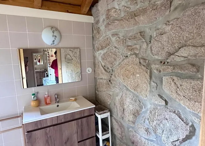 Nascente Place In Nature Next To A Waterfall Sande (Porto)